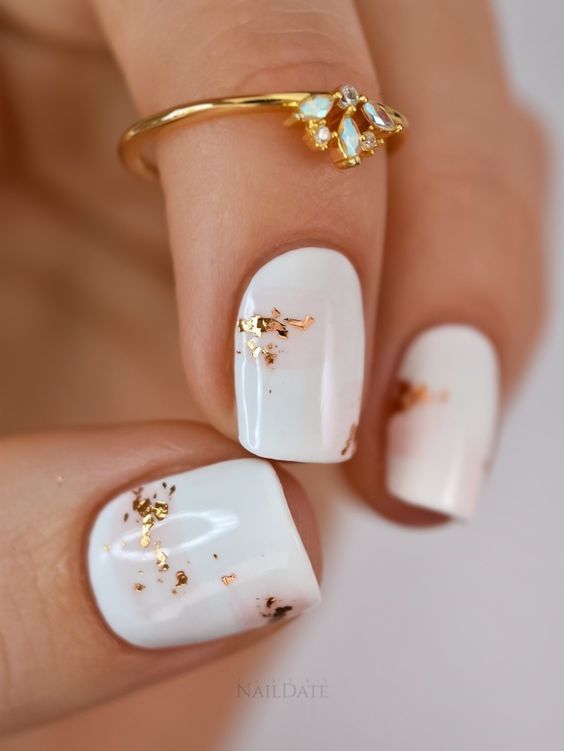 The best January nails, January nail designs, January nail ideas, and winter nails to do right now