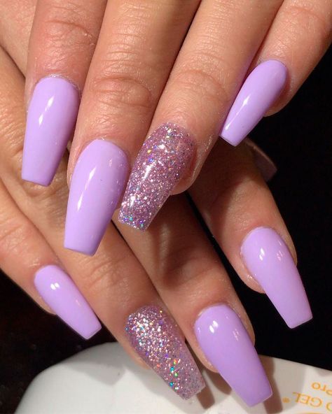 Light purple nails