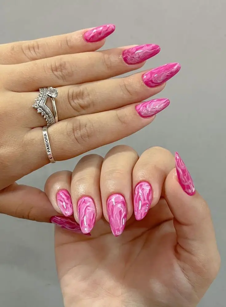 The best barbie nails for the barbiecore aesthetic