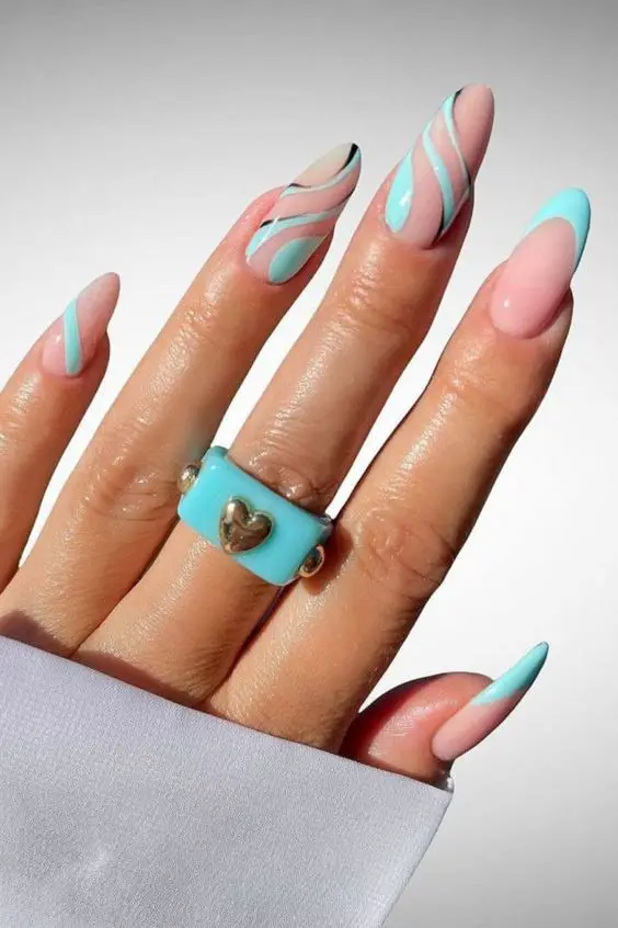 Tropical nails | Hawaiian nails and Hawaiian nail designs | 