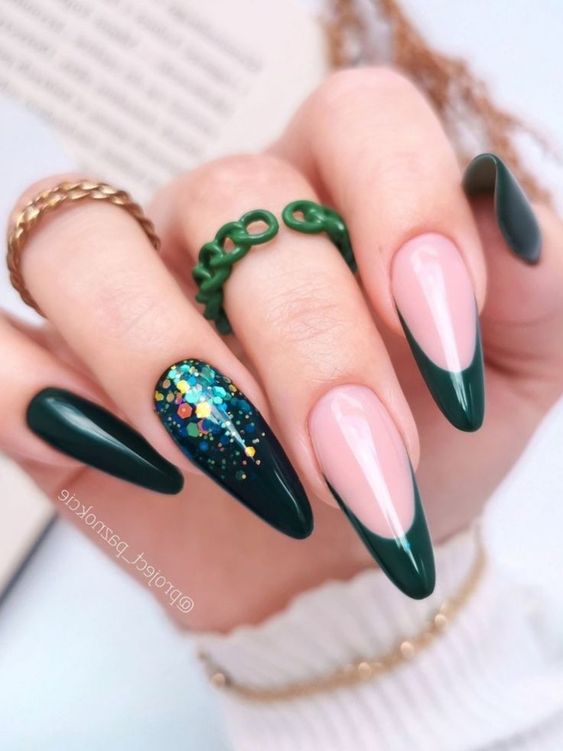 Emerald green nails and emerald green nail designs to try