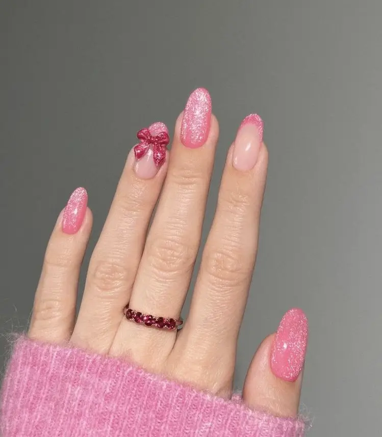 The best barbie nails for the barbiecore aesthetic