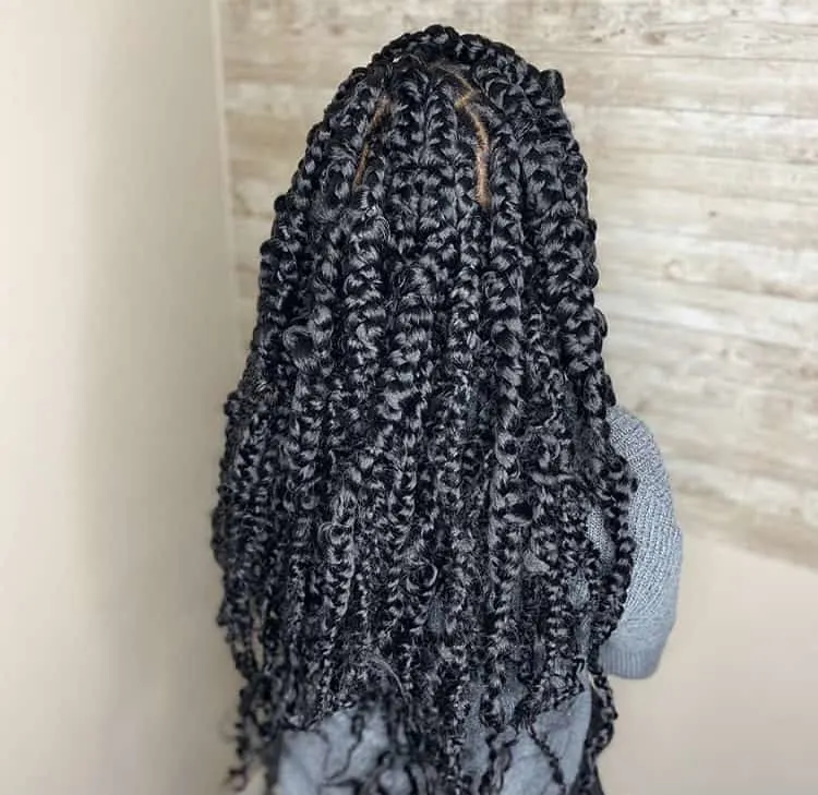 Mid back jumbo Knotless passion braids 