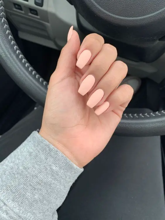 peach nails