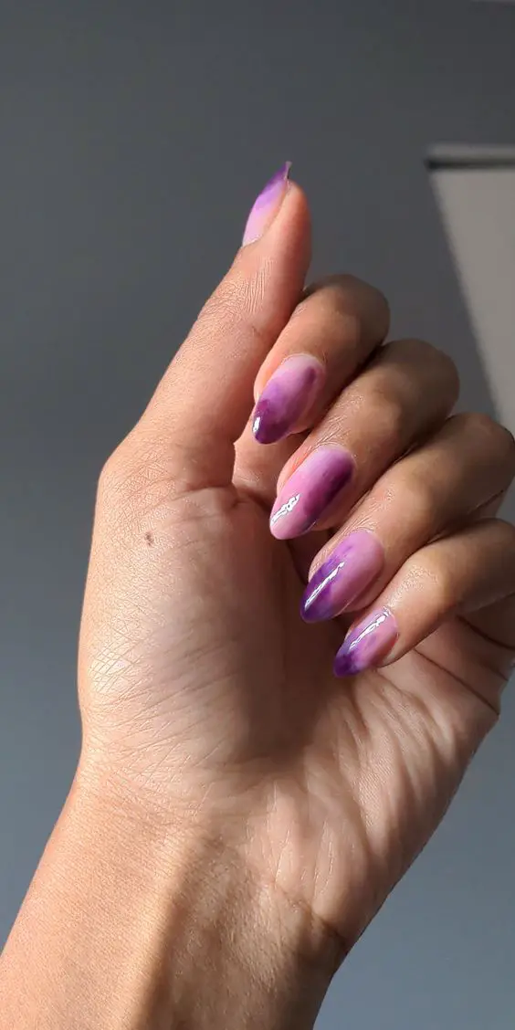 Light purple nails