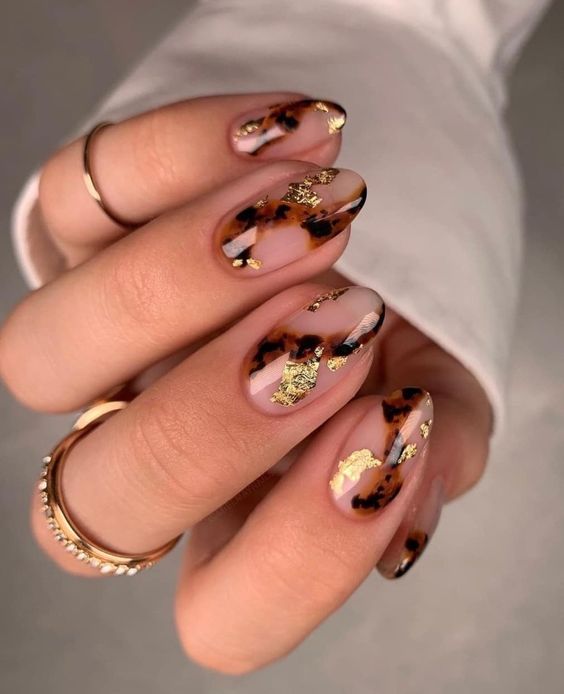 The best October nails and October nail designs this year