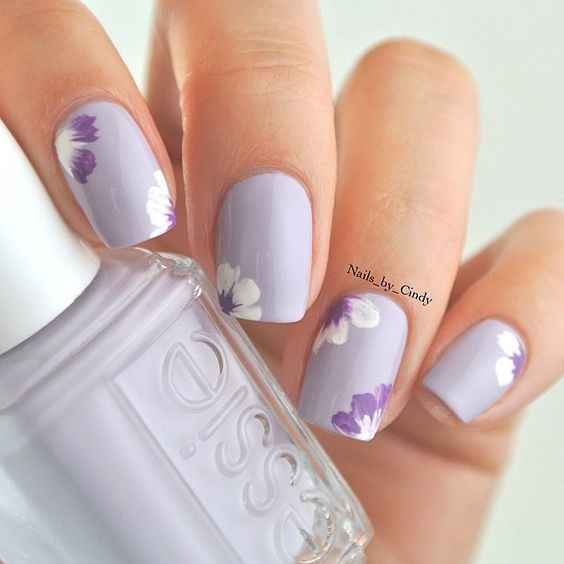 Light purple nails