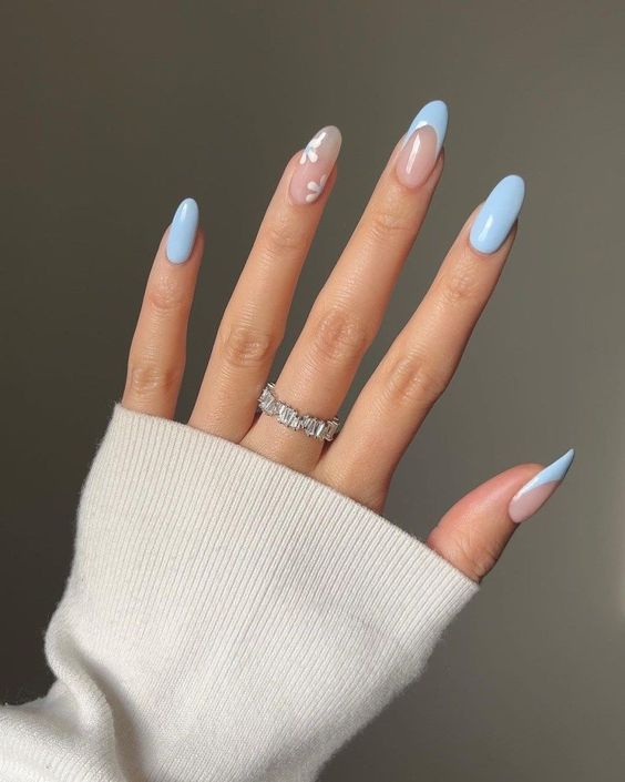 Baby blue nails and baby blue nail designs