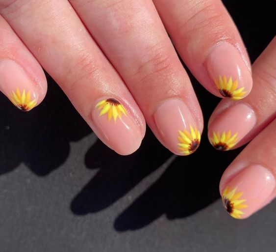 The best sunflower nails & sunflower nail designs