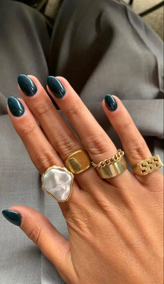 Old money nails to copy