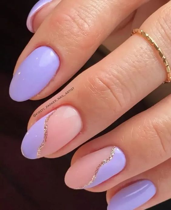 Light purple nails