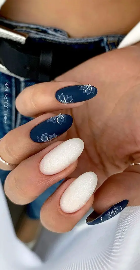 The top navy blue nails designs and navy blue nail ideas to try