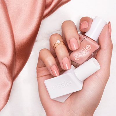 The best fall nails, fall nail designs, and fall nail colors this year