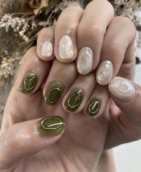 The best olive green nails