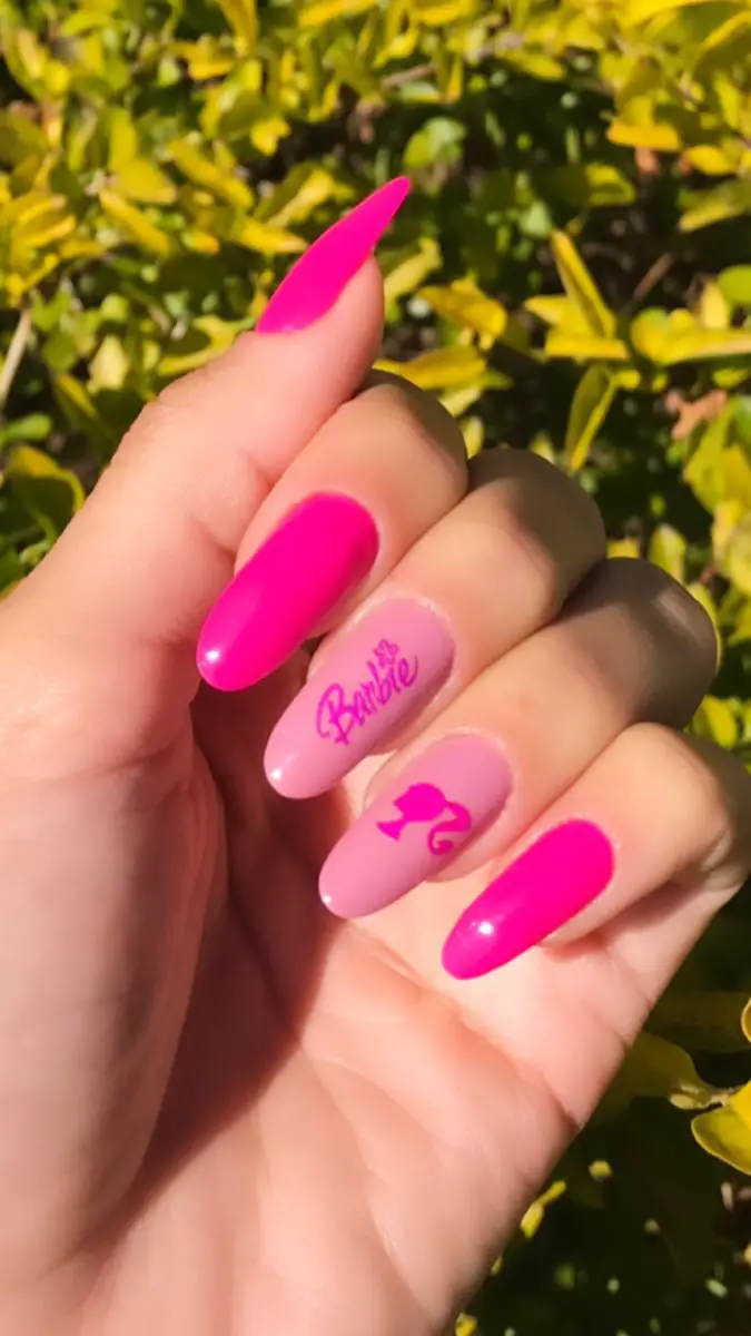 The best barbie nails for the barbiecore aesthetic