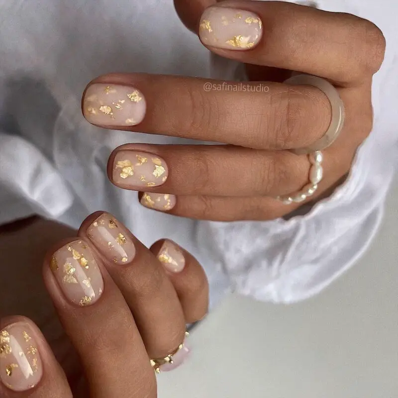 The prettiest winter nails, winter nail ideas, and winter nail designs