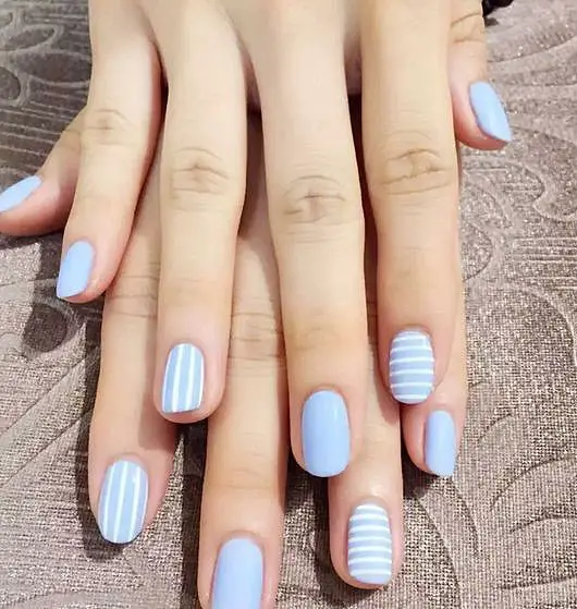 Baby blue nails and baby blue nail designs