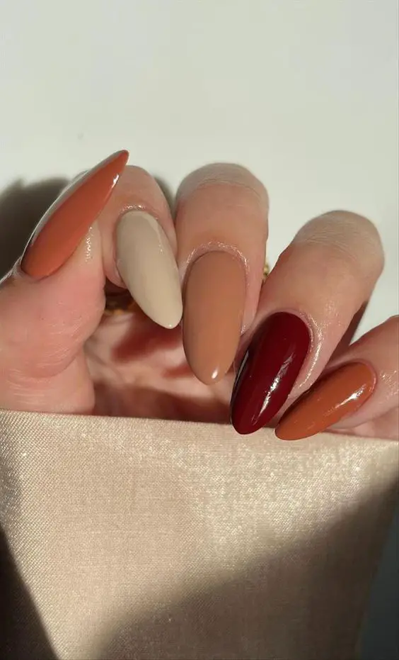 The best September nails and September nail designs for this fall