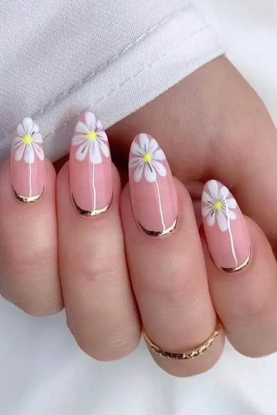 The best April nails and April nail designs for your spring nails