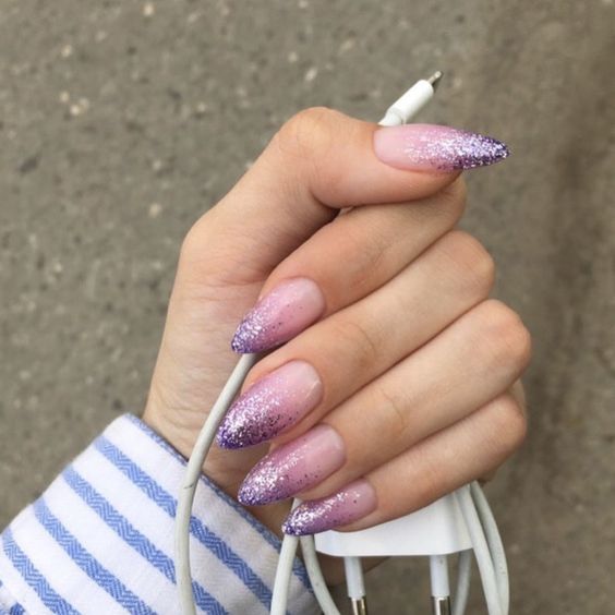 Light purple nails