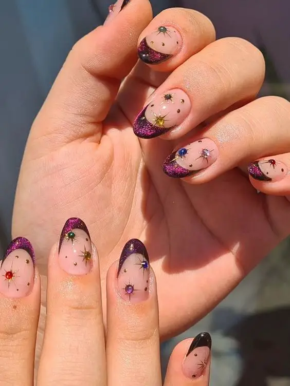 The best witchy nails for a grunge look