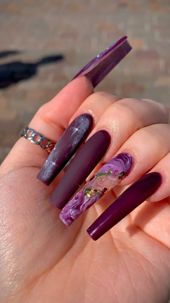 The Best Dark Purple Nails & Dark Purple Nail Designs