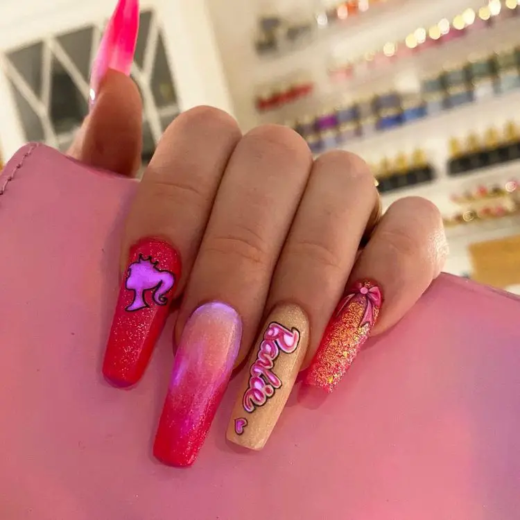 The best barbie nails for the barbiecore aesthetic