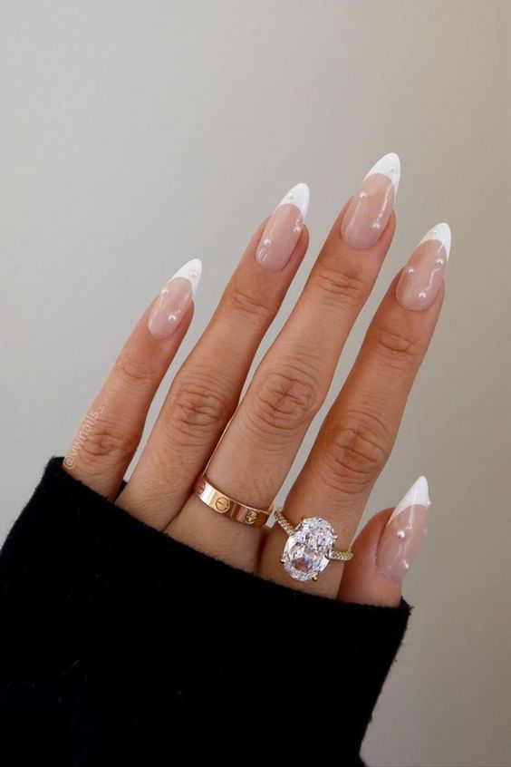 White valentine's nails