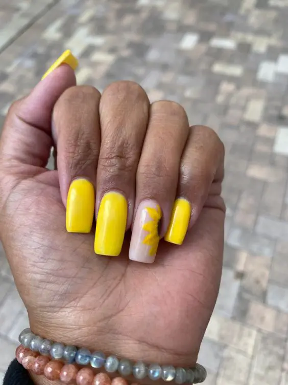 The best sunflower nails & sunflower nail designs