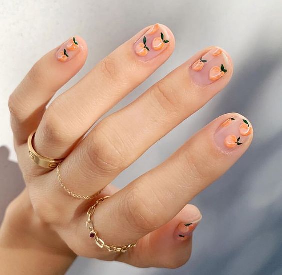 peach nails