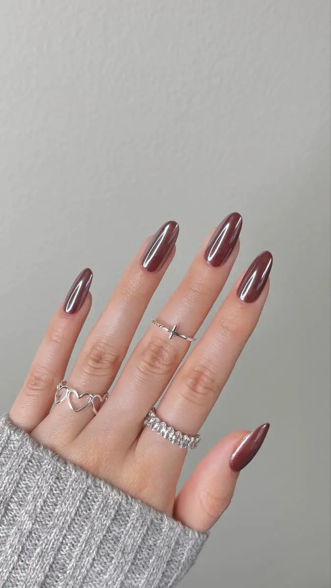 The best fall nails, fall nail designs, and fall nail colors this year