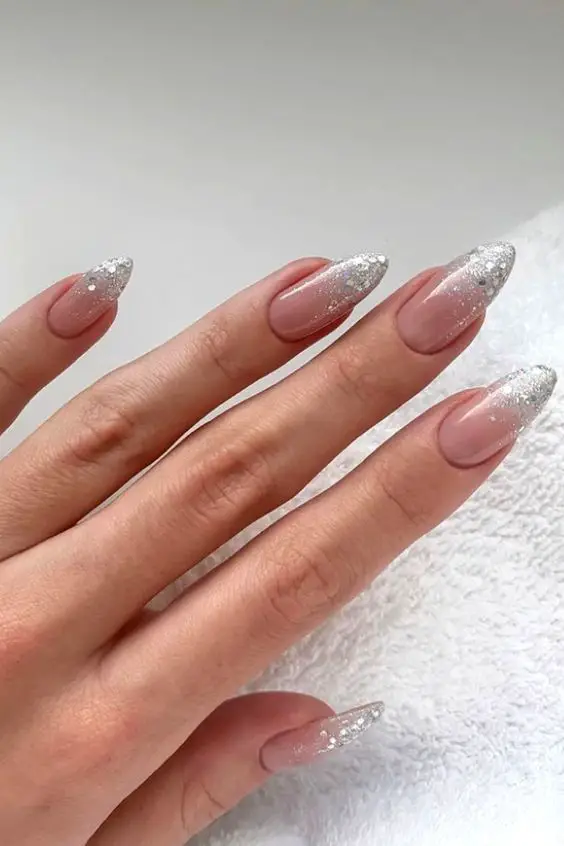 Trending February nails, February nail ideas, and February nail designs to try