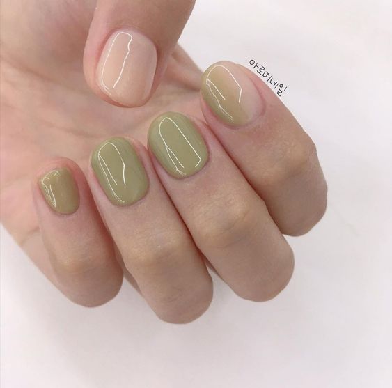 The best olive green nails