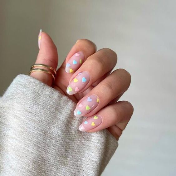 The prettiest pastel nails and pastel nail designs to try