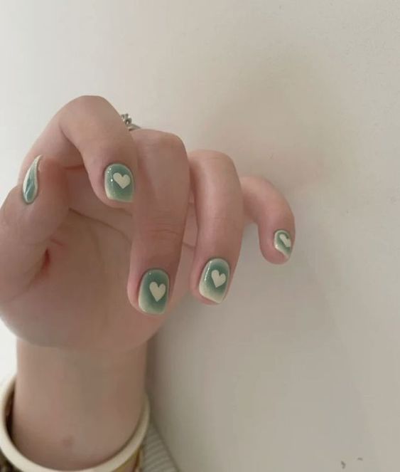 best preppy nail ideas to copy