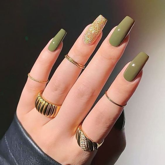 The best olive green nails