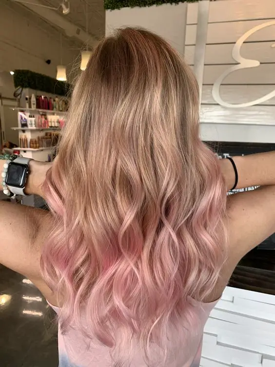 Top summer hair colors of the year. Check out this summer hair and summer hair colors to stay on trend!