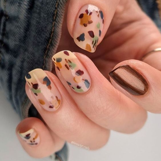 The best fall nails, fall nail designs, and fall nail colors this year