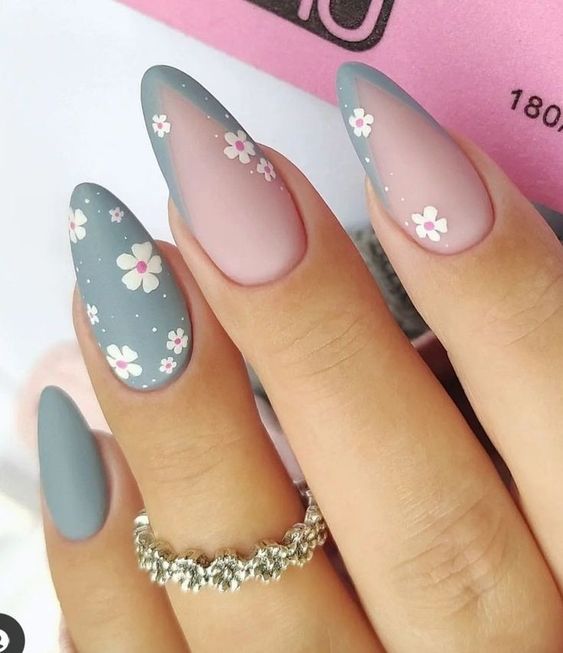 The best January nails, January nail designs, January nail ideas, and winter nails to do right now