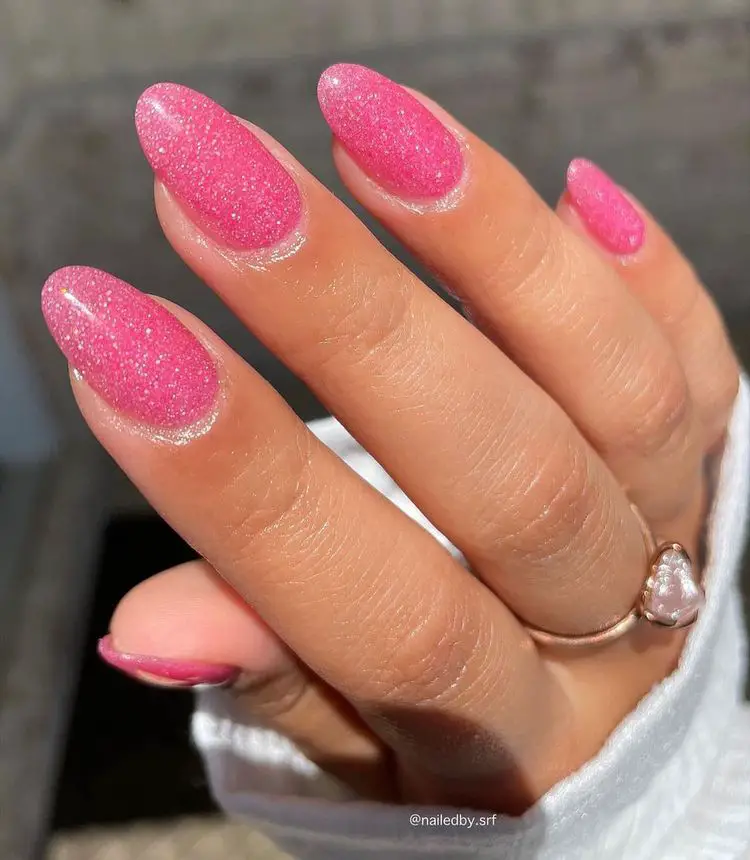 The best barbie nails for the barbiecore aesthetic