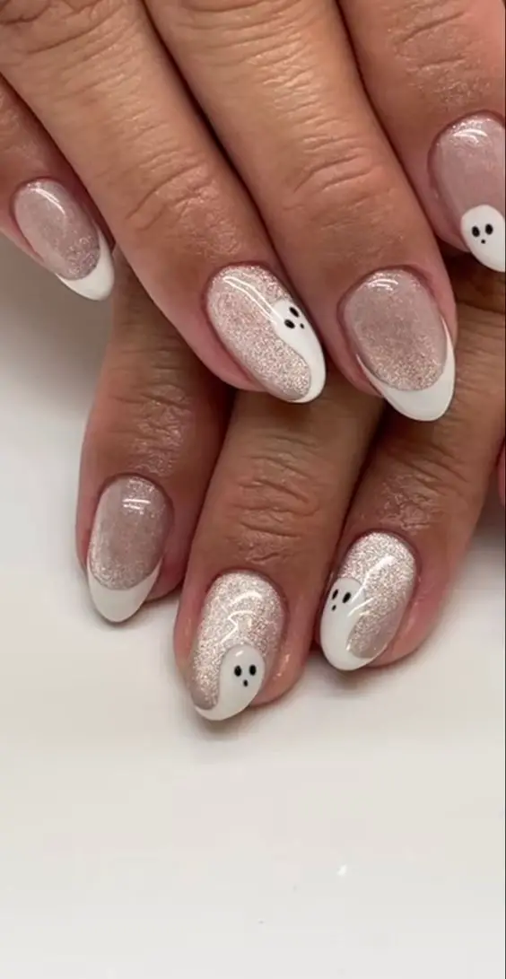 The best Halloween ghost nails designs to do