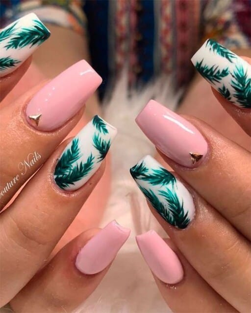 The best beach nails, tropical nails, mermaid nails, and ocean nails to copy