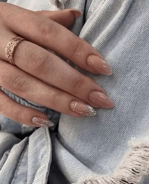 Trending February nails, February nail ideas, and February nail designs to try