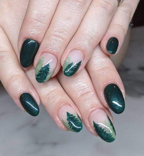 Christmas tree nails | Christmas tree nail art | Christmas tree nail designs | Christmas tree nail ideas