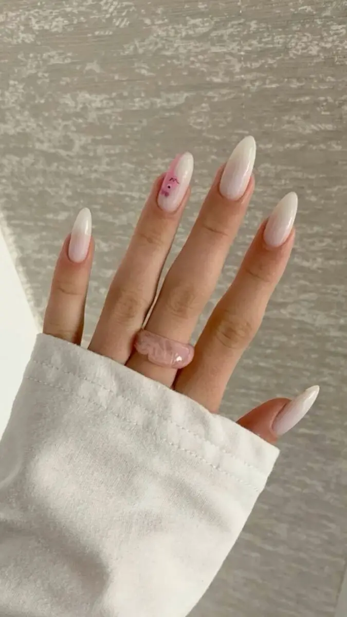 White valentine's nails