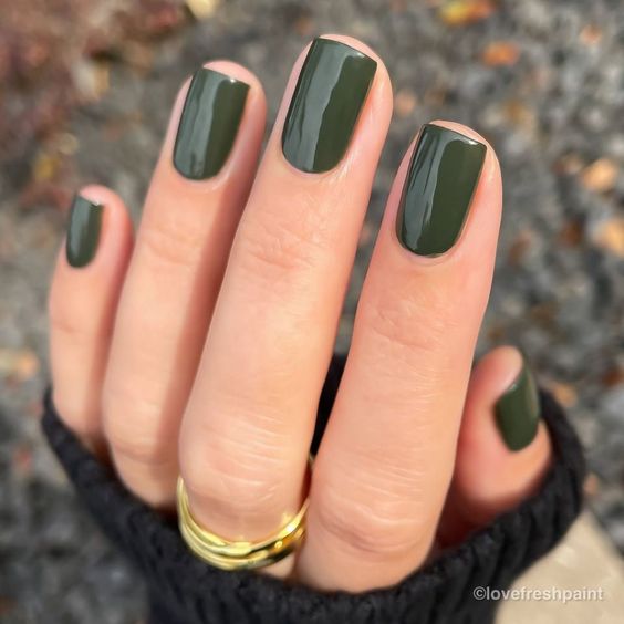 The best olive green nails