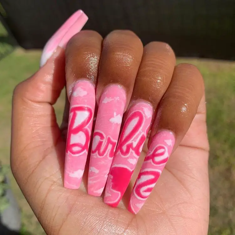 The best barbie nails for the barbiecore aesthetic