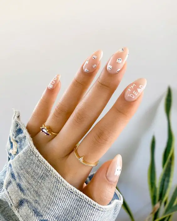 The best fall nails, fall nail designs, and fall nail colors this year