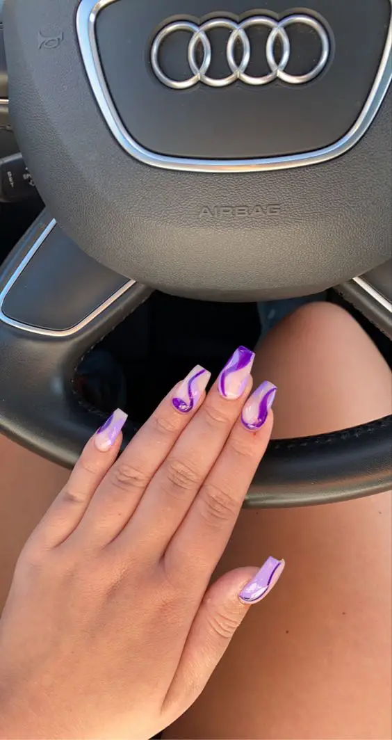 Light purple nails