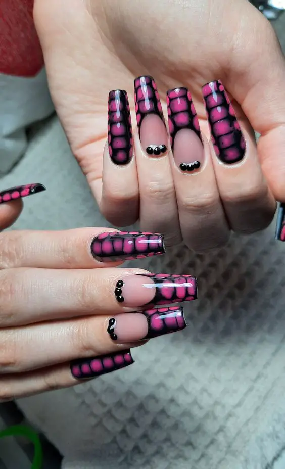 The best crocodile nails